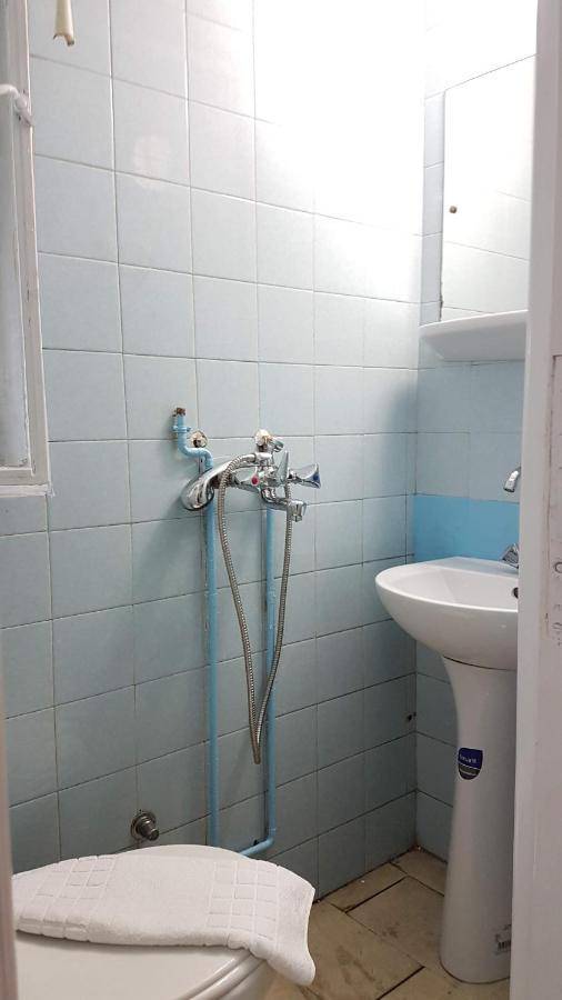 Apricot Apartment - Athens Center, 6 Bd, 2.5 Bath Eksteriør billede