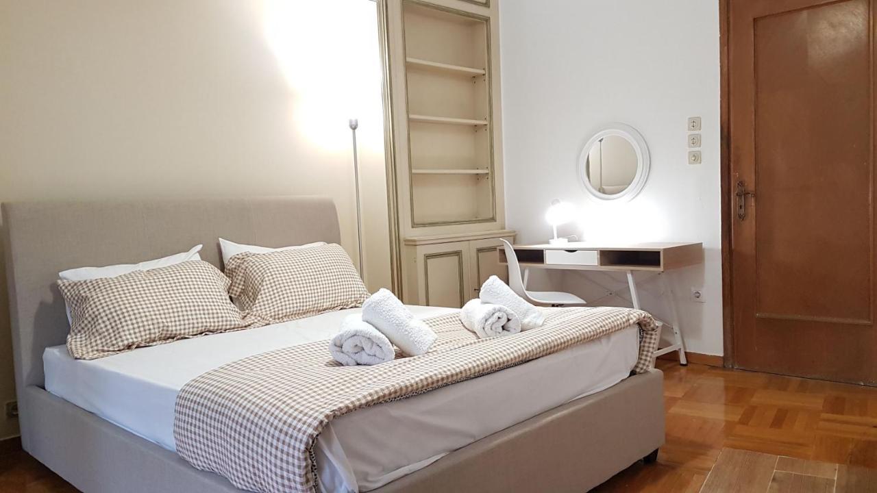 Apricot Apartment - Athens Center, 6 Bd, 2.5 Bath Eksteriør billede